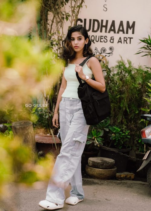 black tote bag